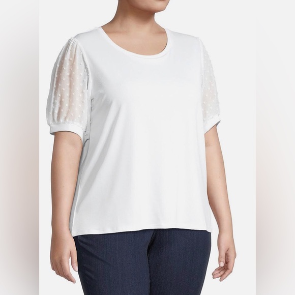 Premise Swiss Dot Puff Sleeve Top 🤍 - Picture 3 of 10